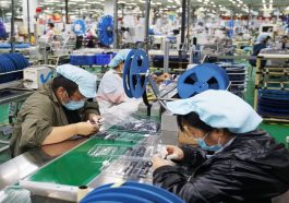 Dominasi Produksi iPhone di China Mampukah Amerika Menyamai Skalanya