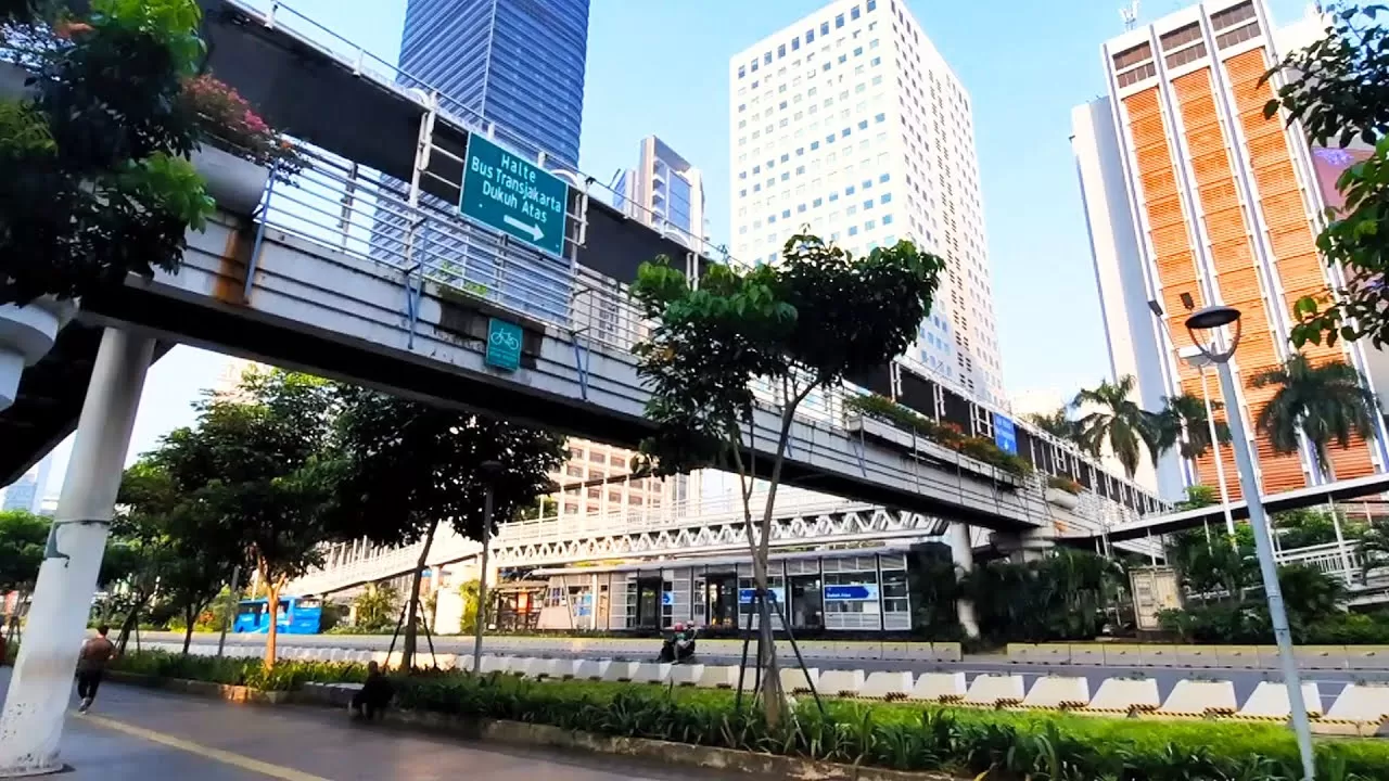 Penumpang Ditemukan Tak Bernyawa di Toilet Halte TransJakarta Kampung Melayu, Polisi Lakukan Penyelidikan