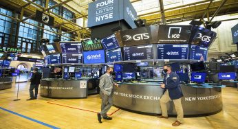 Wall Street Menghijau, Dow Jones Pecah Rekor Usai Pidato Powell