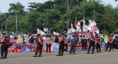Demo di Monas Hari ini, Ribuan Polisi dan Aparat Gabungan Turun ke Jalan